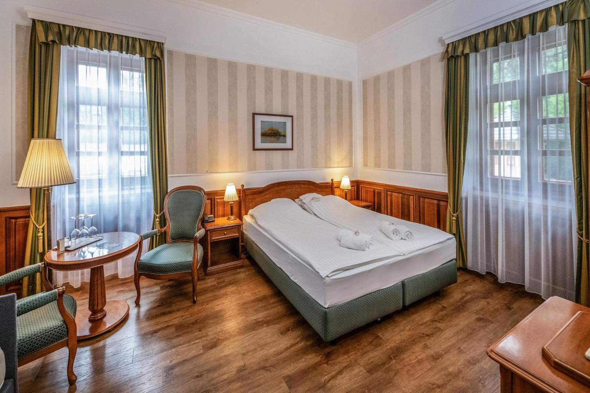 Kastelyhotel Sasvar Resort Parádsasvár Exterior foto